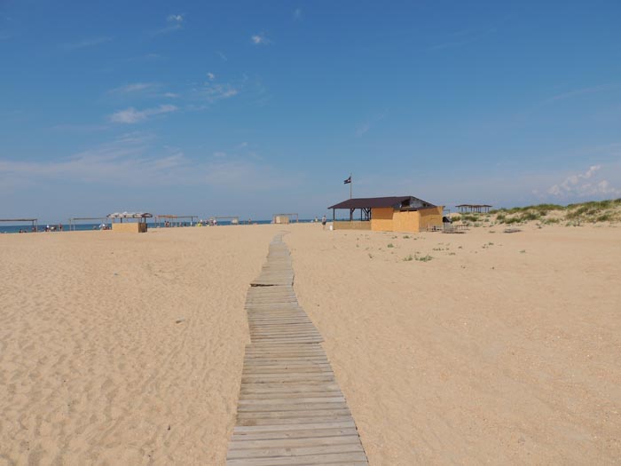 Пляж Тортуга в начале сезона